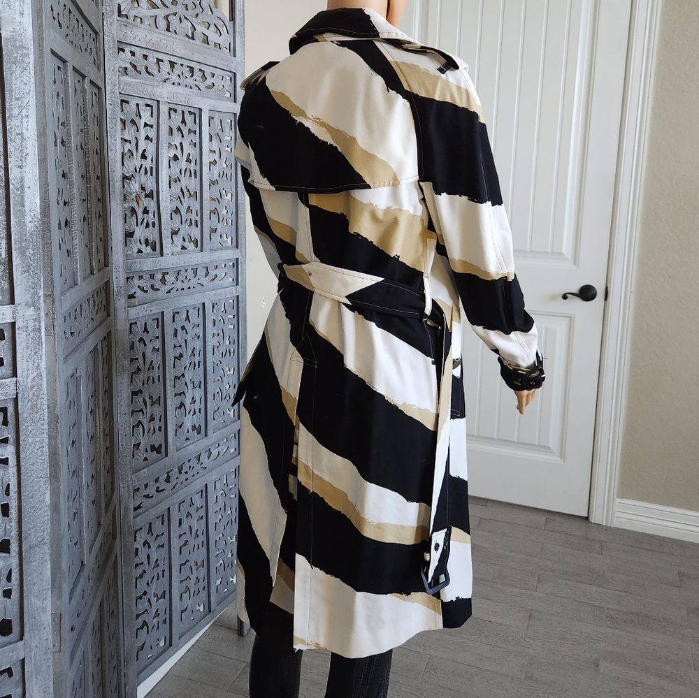 Black/White/Tan Black/White/Tan Zebra Pattern Printed Coat/Trench Coat - Picture 11 of 11